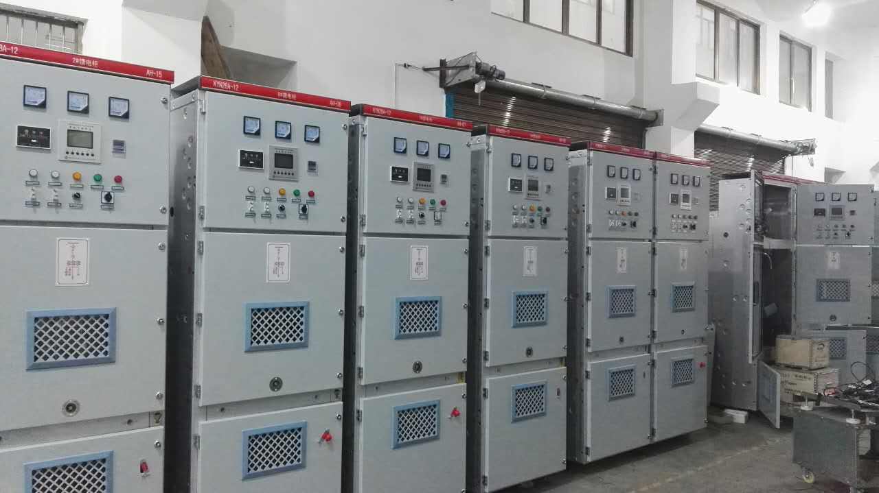 高壓開關柜時有多少個一次和二次電氣部件？