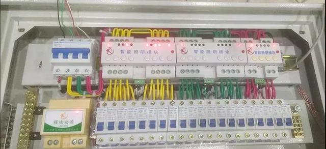 注釋+圖表，教你理解配電箱系統(tǒng)圖表。